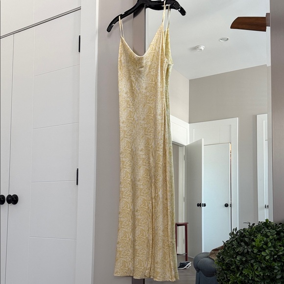Paper Heart Elegant Yellow Floral Midi slip Dress SZ Medium - Picture 7 of 11
